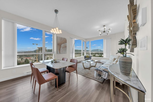 2404 - 3096 Windsor Gate