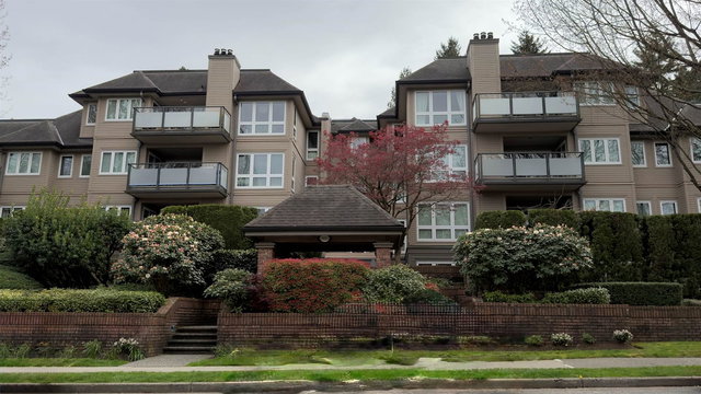 402 - 3970 Linwood Street