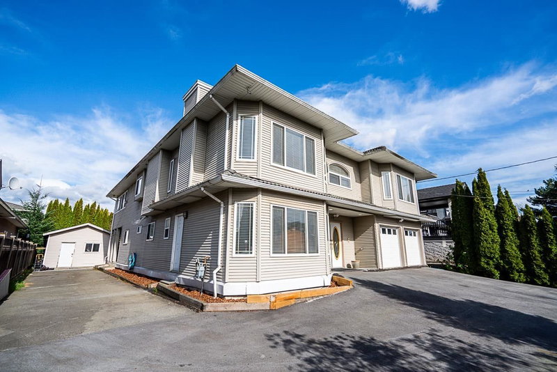319 Lawrence Street, New Westminster, V3M 5L3 | Image 2