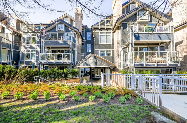 203 - 865 15th Avenue W