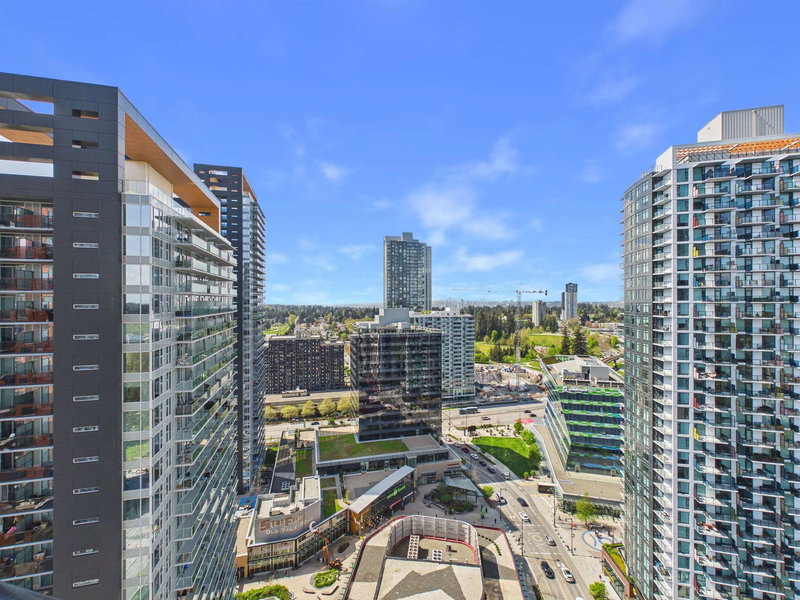 2304 - 13745 George Juncton, Surrey, V3T 0V8 | Image 2