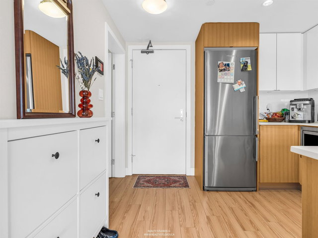 710 - 159 2nd Avenue W