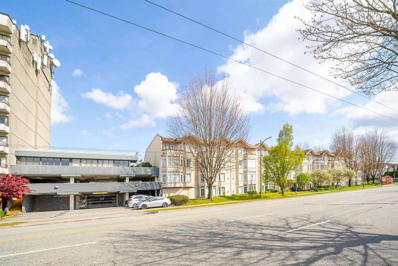 301 - 2677 Broadway, Vancouver, V5M 1Y6 | Image 3