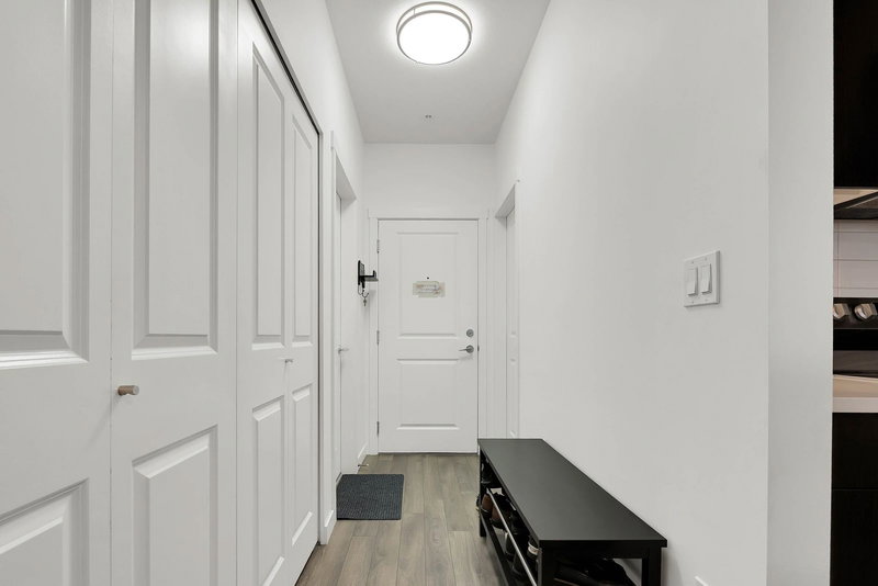 306 - 15858 Fraser Highway, Surrey, V4N 6X4 | Image 2