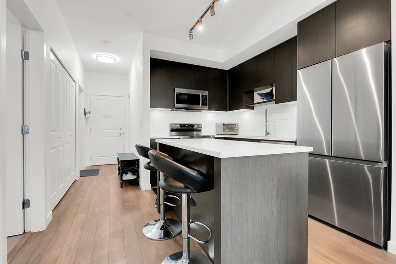 306 - 15858 Fraser Highway, Surrey, V4N 6X4 | Image 3