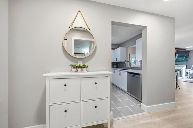 111 - 6820 Rumble Street