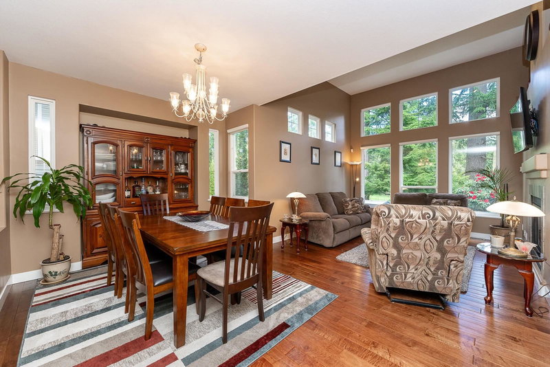 3283 Chartwell Green, Coquitlam, V3E 3M9 | Image 3