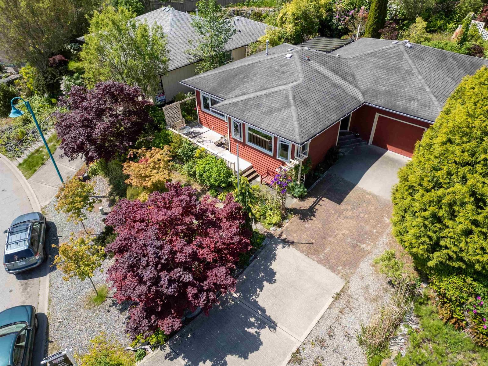 Listing Image 6