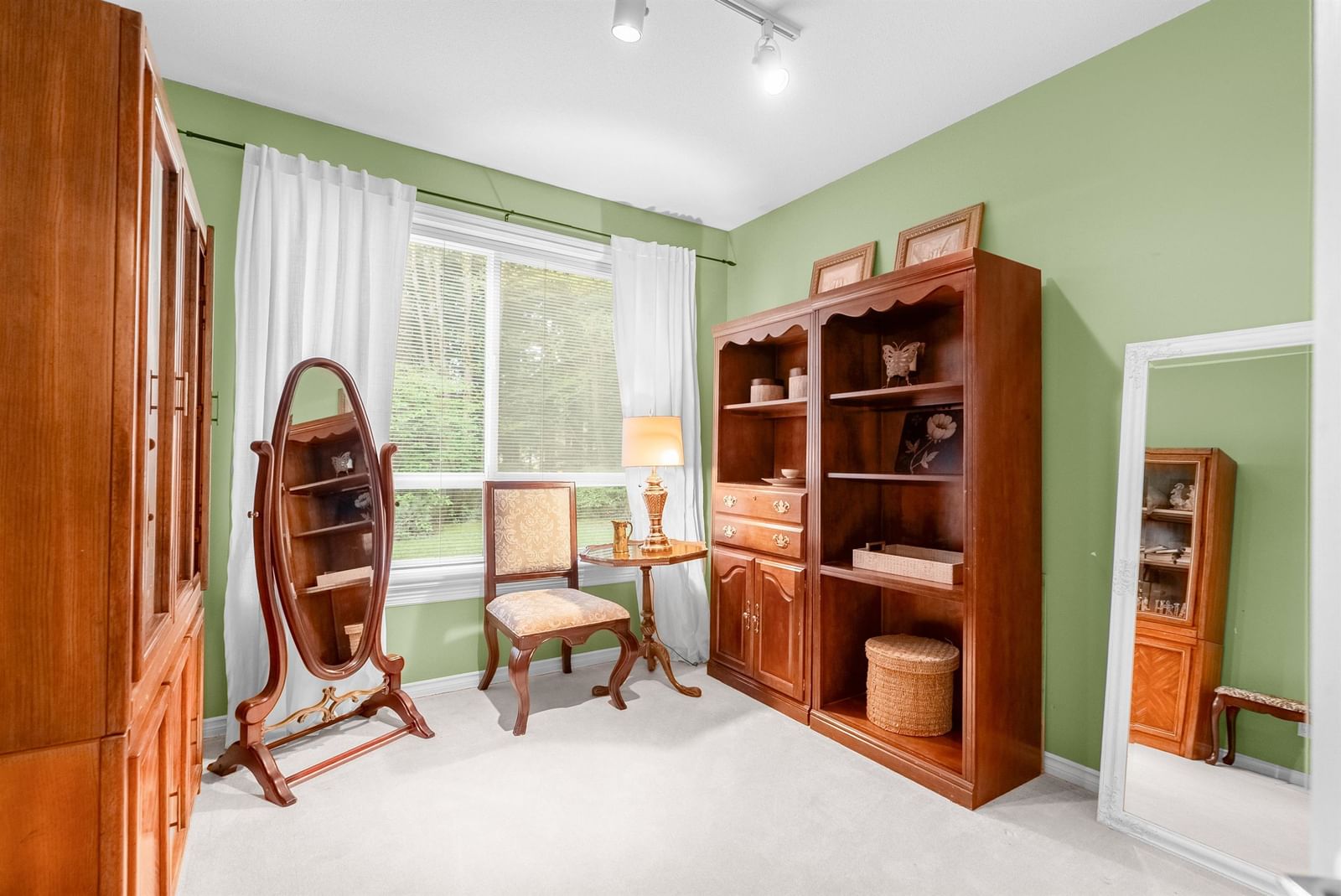 Listing Image 21