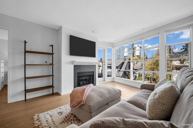 404 - 2575 4th Avenue W