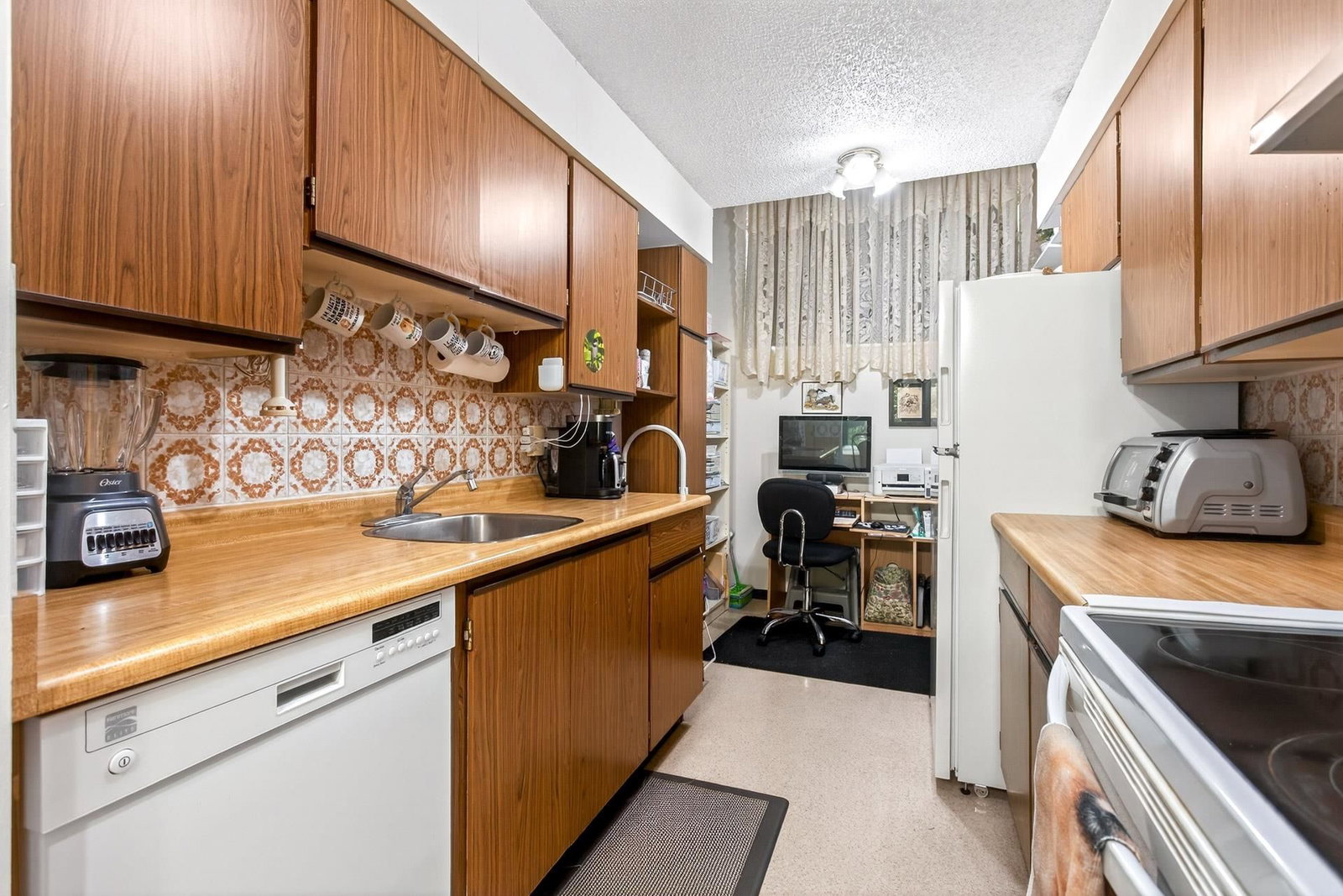 Listing Image 6