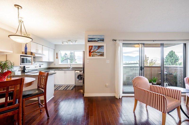 209 - 2211 2nd Avenue, Vancouver, V5K 1H8 | Image 3