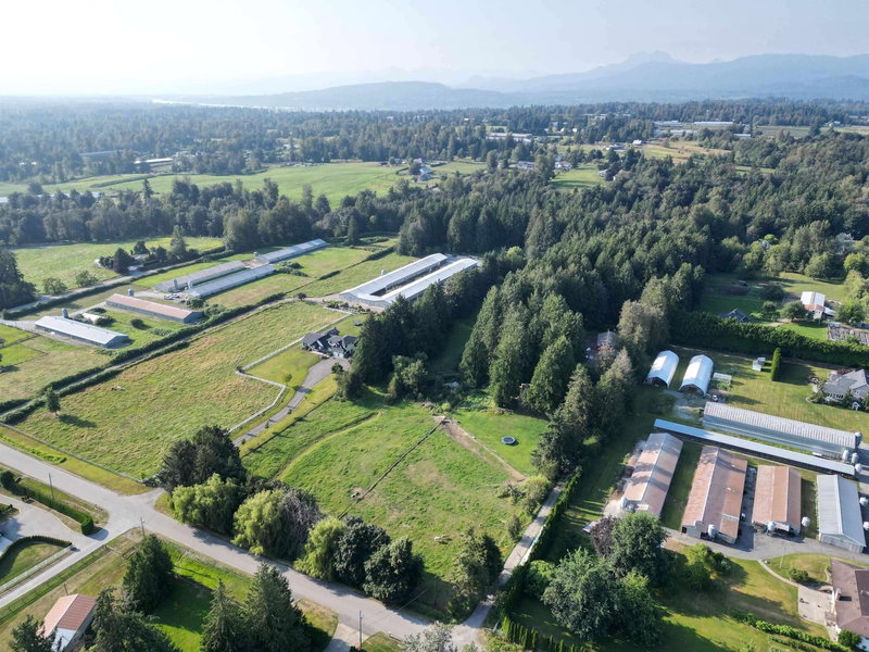 28927 Buchanan Avenue, Abbotsford, V4X 2C8 | Image 2