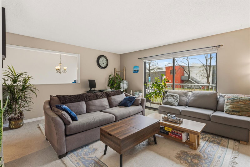 2136 Jones Avenue, North Vancouver, V7M 3E7 | Image 3