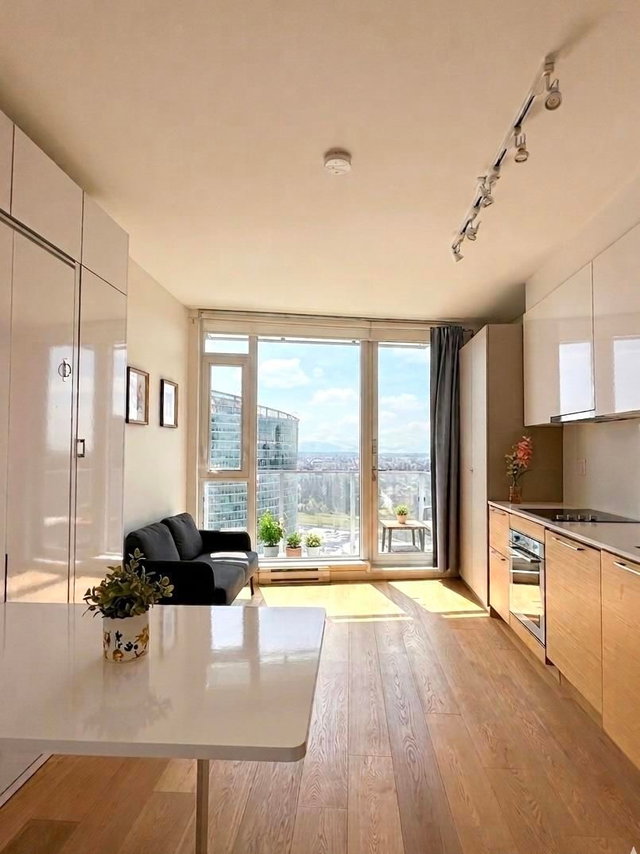 3101 - 13438 Central Avenue