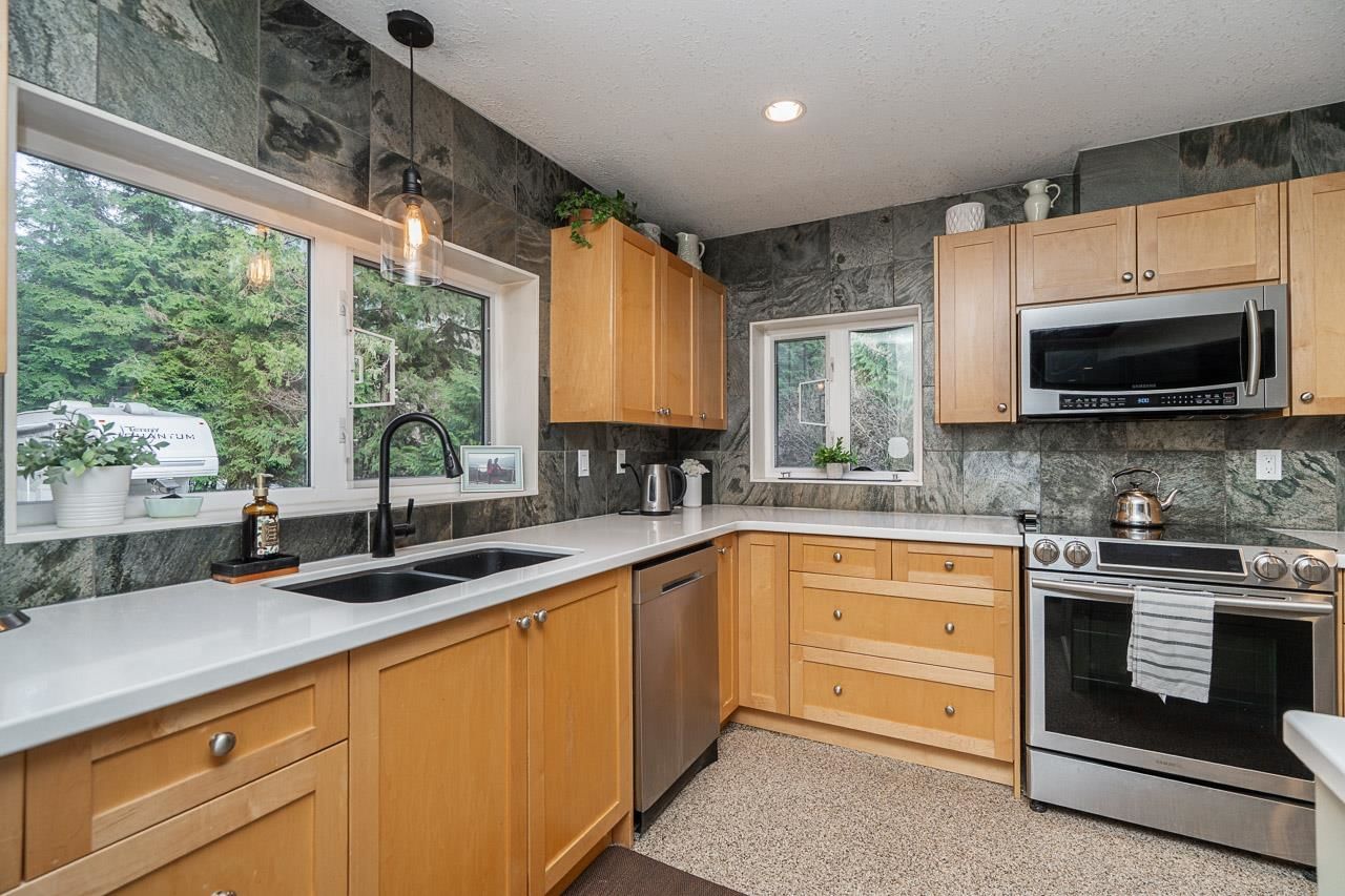 Listing Image 12