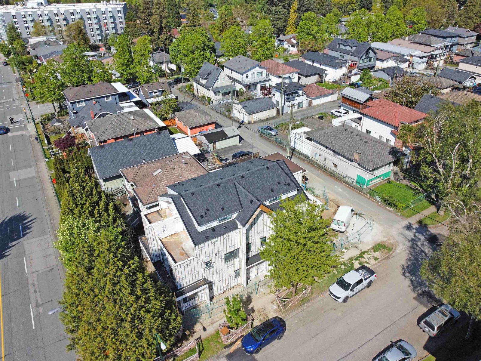 Listing Image 8