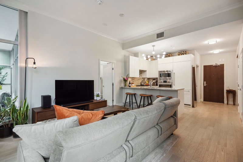 112 - 185 Victory Ship Way, North Vancouver, V7L 0G2 | Image 3