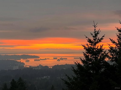 4050 St. Pauls Avenue | North Vancouver | Image