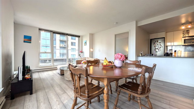 703 - 233 Robson Street