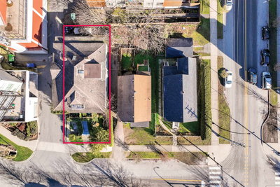 160 10th Street | North Vancouver | Image