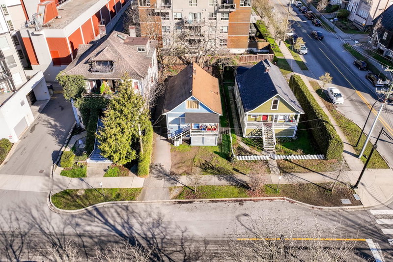 164 10th Street, North Vancouver, V7L 2C8 | Image 2