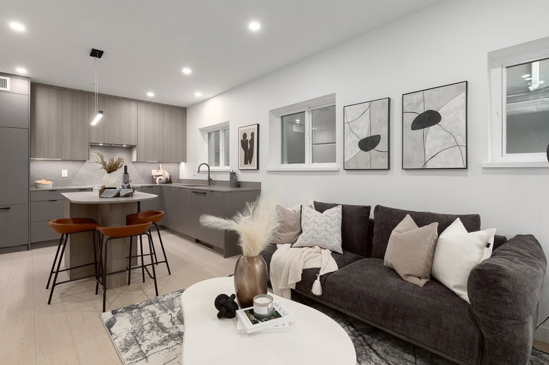 2329 34th Avenue E #201, Vancouver, British Columbia