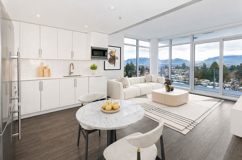 2435 Kingsway Street #808, Vancouver, British Columbia