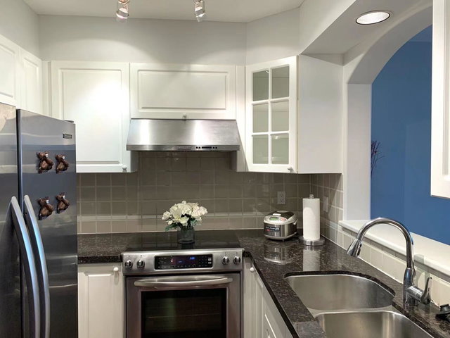 804 - 5775 Hampton Place