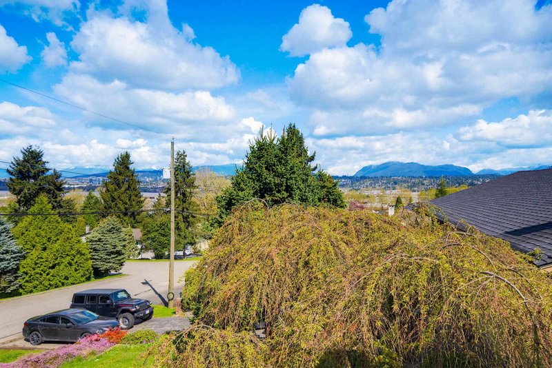 11236 135 Street, Surrey, V3R 2Z7 | Image 2