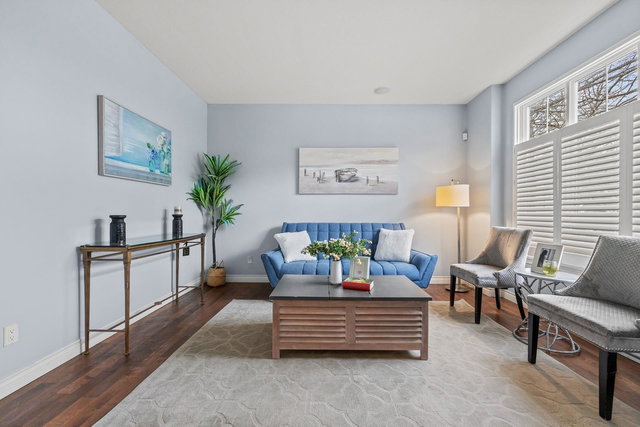 3307 Rosemary Heights Crescent