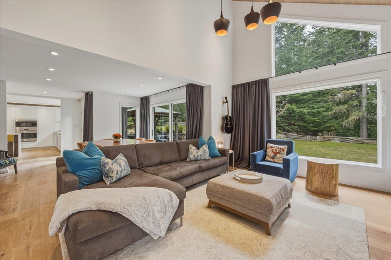 6232 Oboe Place, Whistler, V8E 0C5 | Image 2