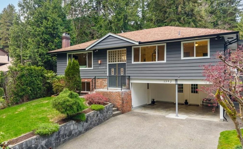 1392 Chamberlain Drive, North Vancouver, British Columbia