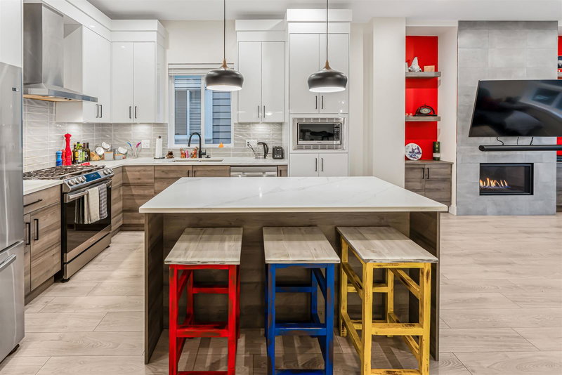 17188 1 Avenue, Surrey, V3Z 9R2 | Image 3