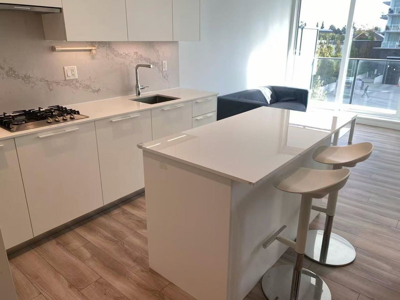 305 - 6699 Dunblane Avenue, Burnaby, V5H 3K5 | Image 2