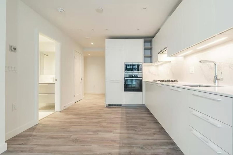 305 - 6699 Dunblane Avenue, Burnaby, V5H 3K5 | Image 3