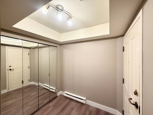 103 - 3189 Camosun Street