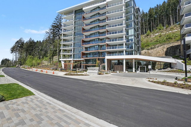 604 - 3963 Uplands Way