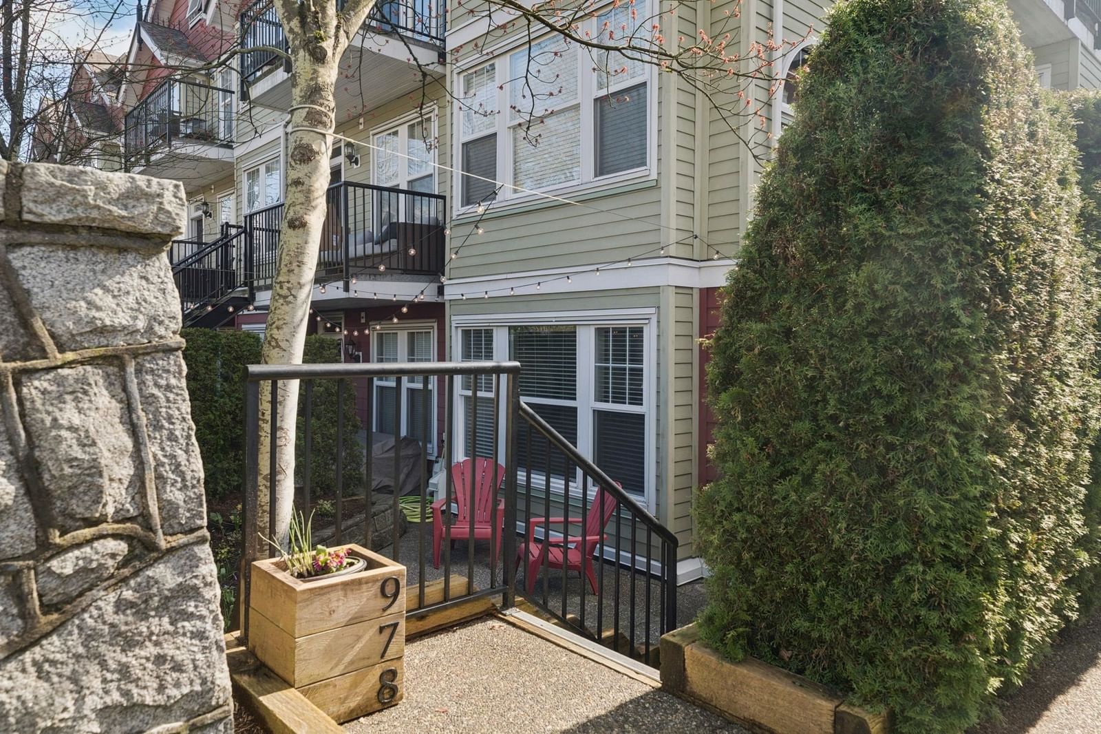 Listing Image 5