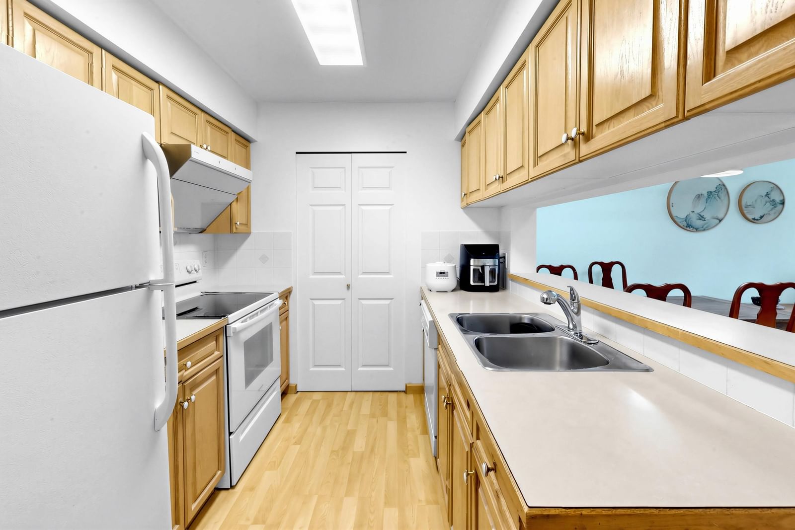 Listing Image 13