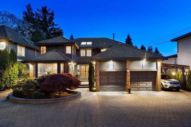 732 Rochester Avenue