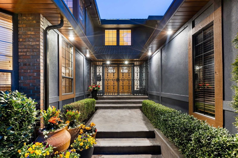 732 Rochester Avenue, Coquitlam, V3K 2V8 | Image 3