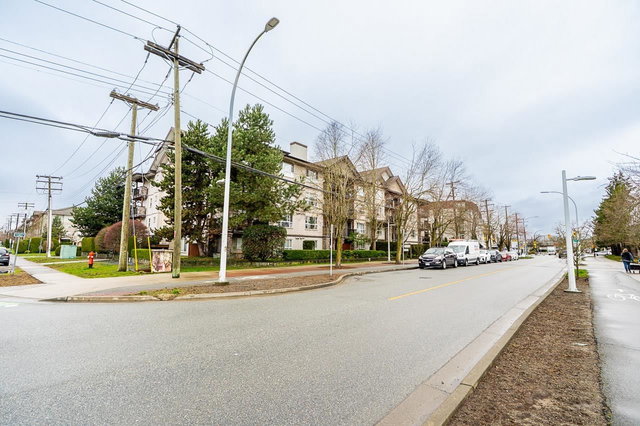 313 - 5465 203 Street