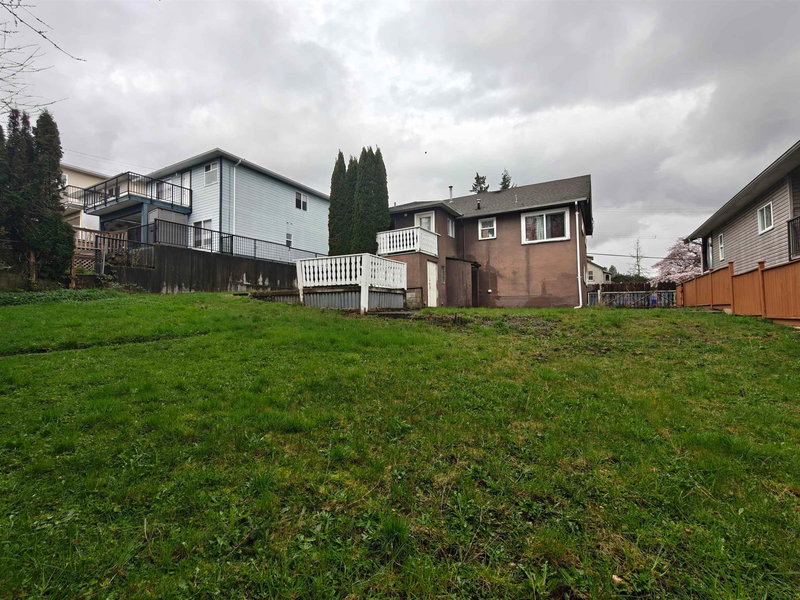 370 Hospital Street, New Westminster, V3L 3L4 | Image 2