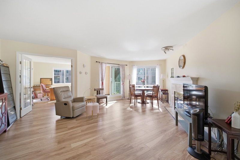 212 - 7437 Moffatt Road, Richmond, V6Y 1X9 | Image 3