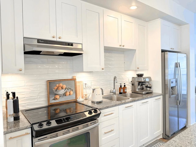 59 - 688 Edgar Avenue