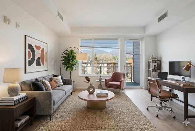 414 - 725 Marine Drive