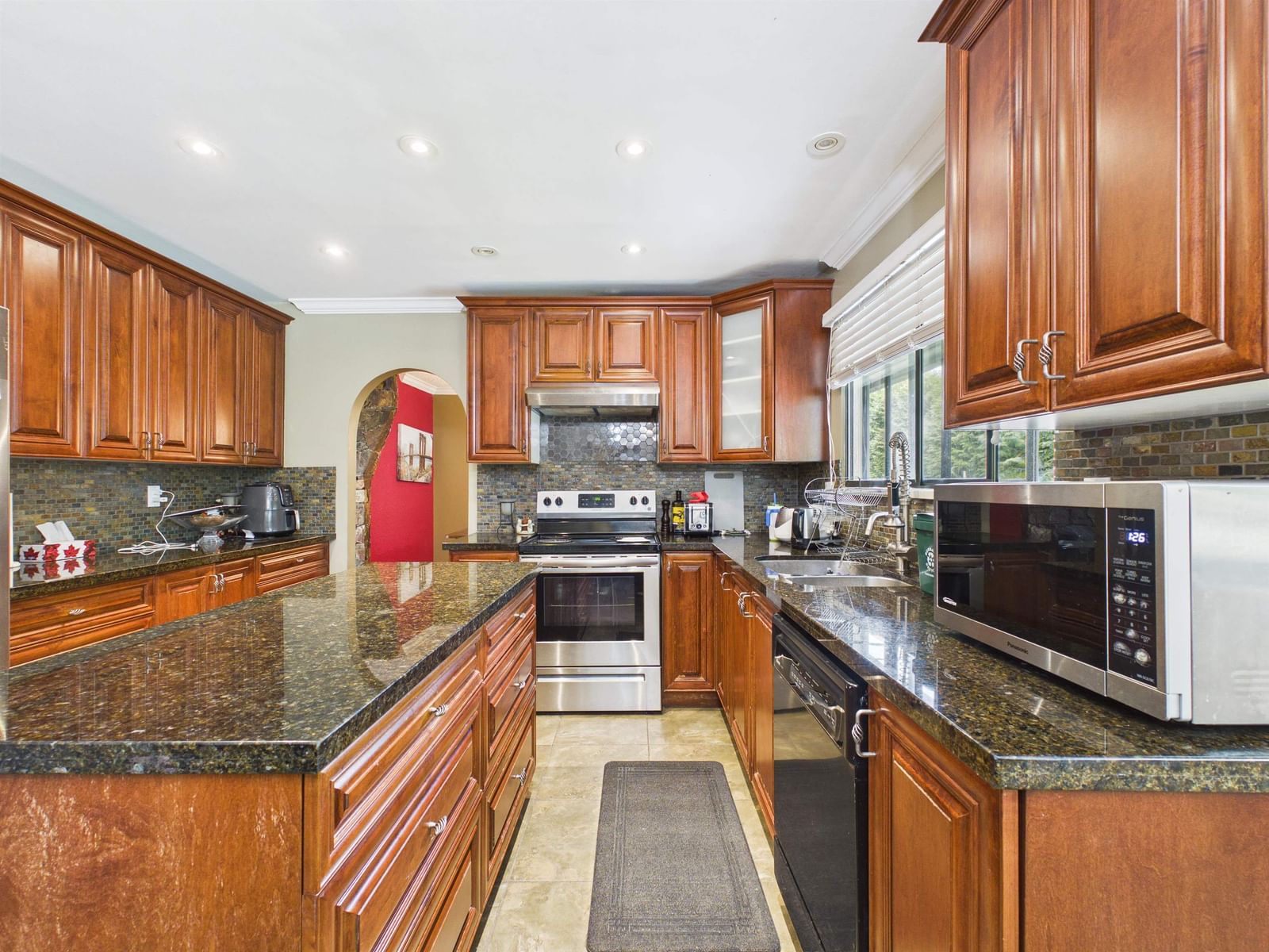 Listing Image 8