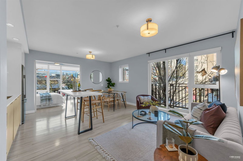 111 3rd Street E #207, North Vancouver, British Columbia