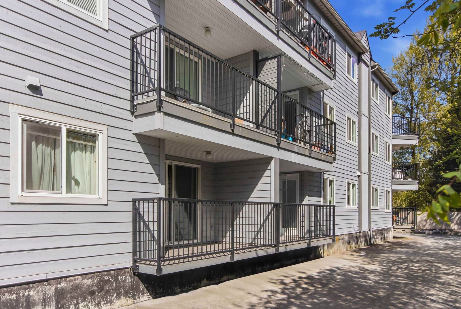Listing Image 13